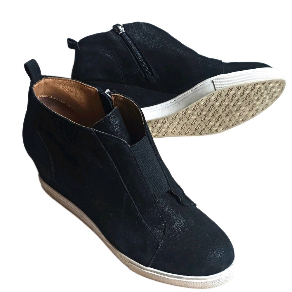 Linea Paolo Felicia Black Suede Hidden Wedge Sneakers Booties 8.5M